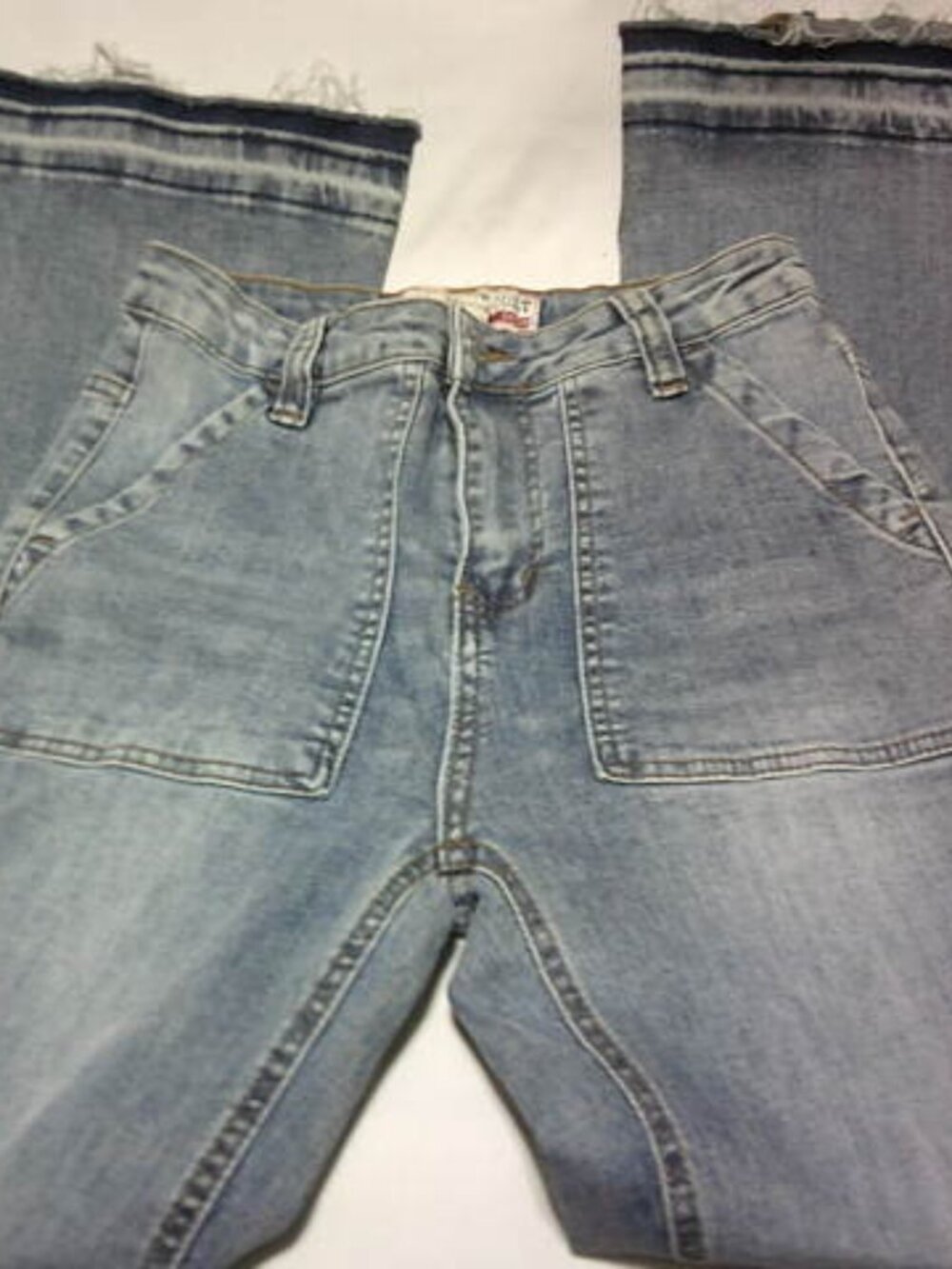 LOVE CUT FLARE LEG DENIM JEANS SIZE 3 RAW HEM VTG STYLE BELL BOTTOMS NICE